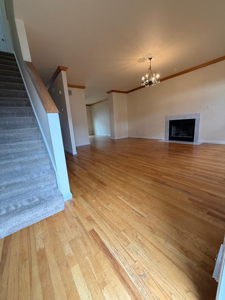 5785 Kingsbury Place - Photo 6 of 23