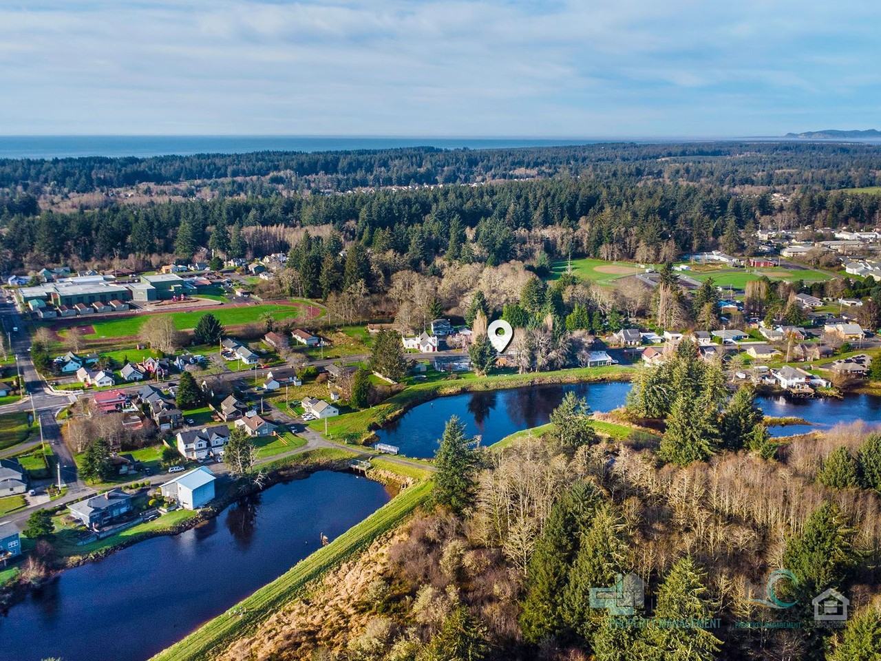 612 S Main Ave - Photo 4 of 41