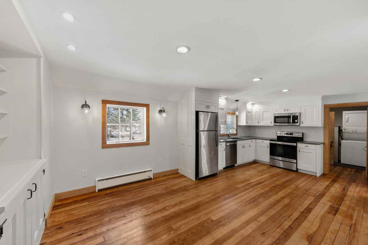 367 Church Street - Photo 4 of 34