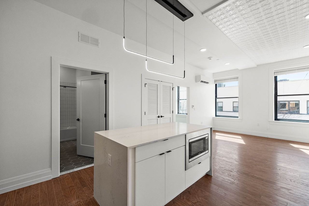 801 Market 8155 Master Tenant - Photo 2 of 25