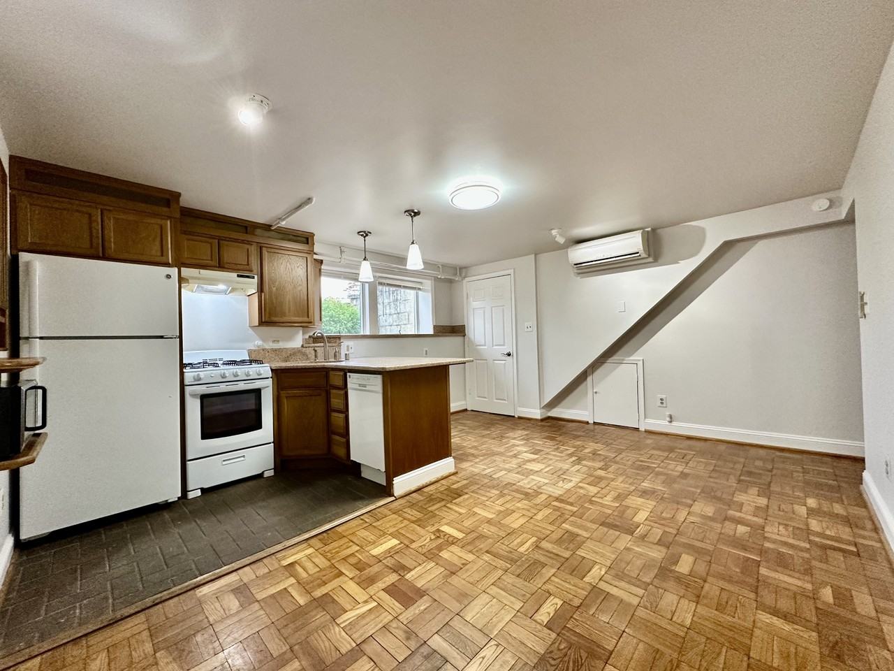 814 S. Patrick St. - Photo 2 of 31