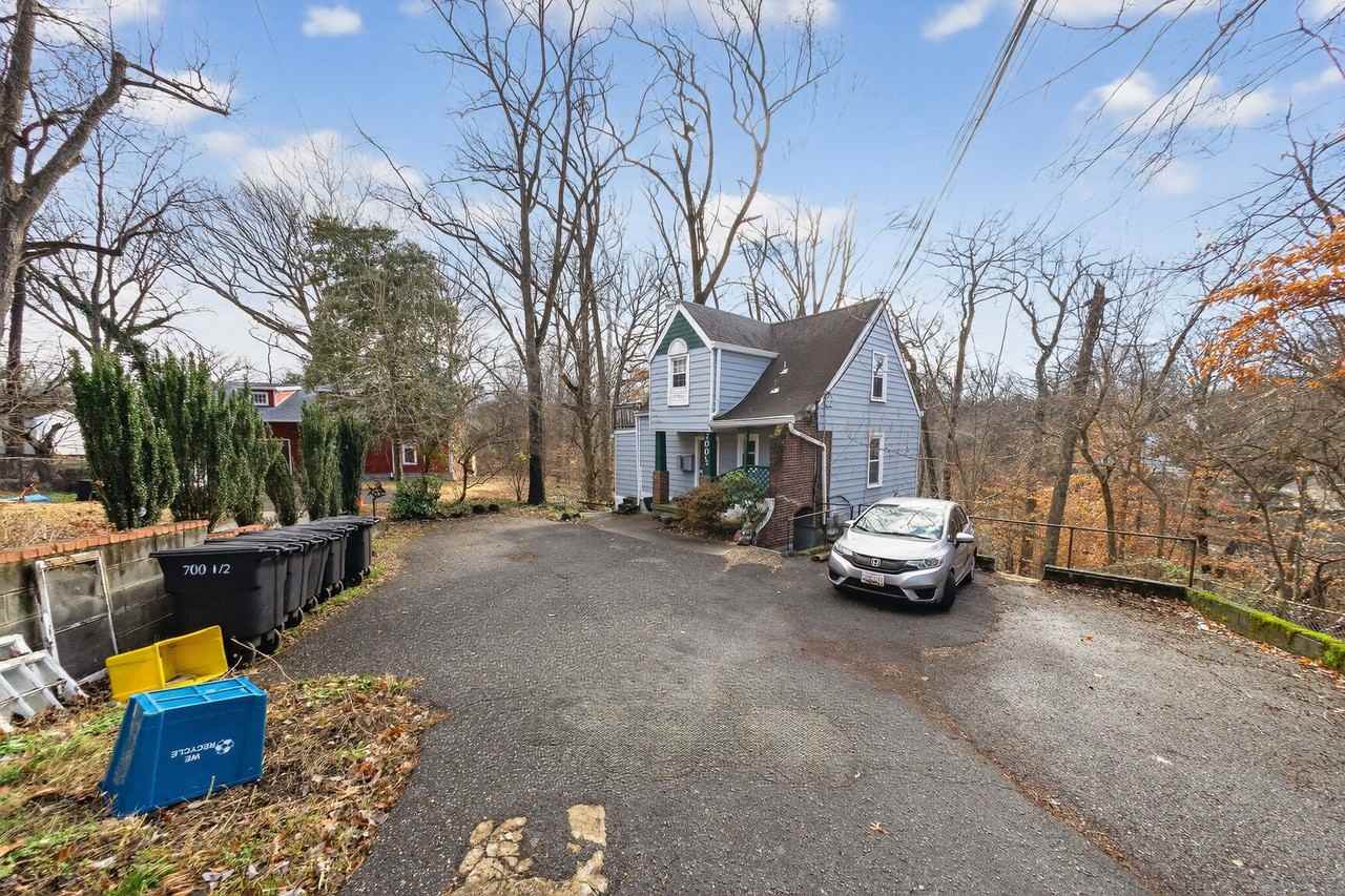 700 1/2 Chaney Drive, Takoma Park, MD 20912 - Photo 3 of 20