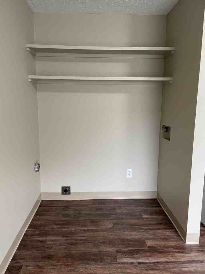 Cheyenne Village - Photo 6 of 41