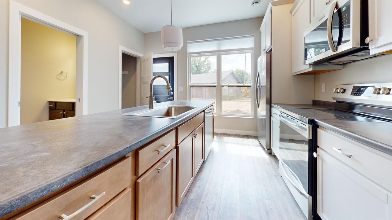 Short Street - Photo 3 of 50