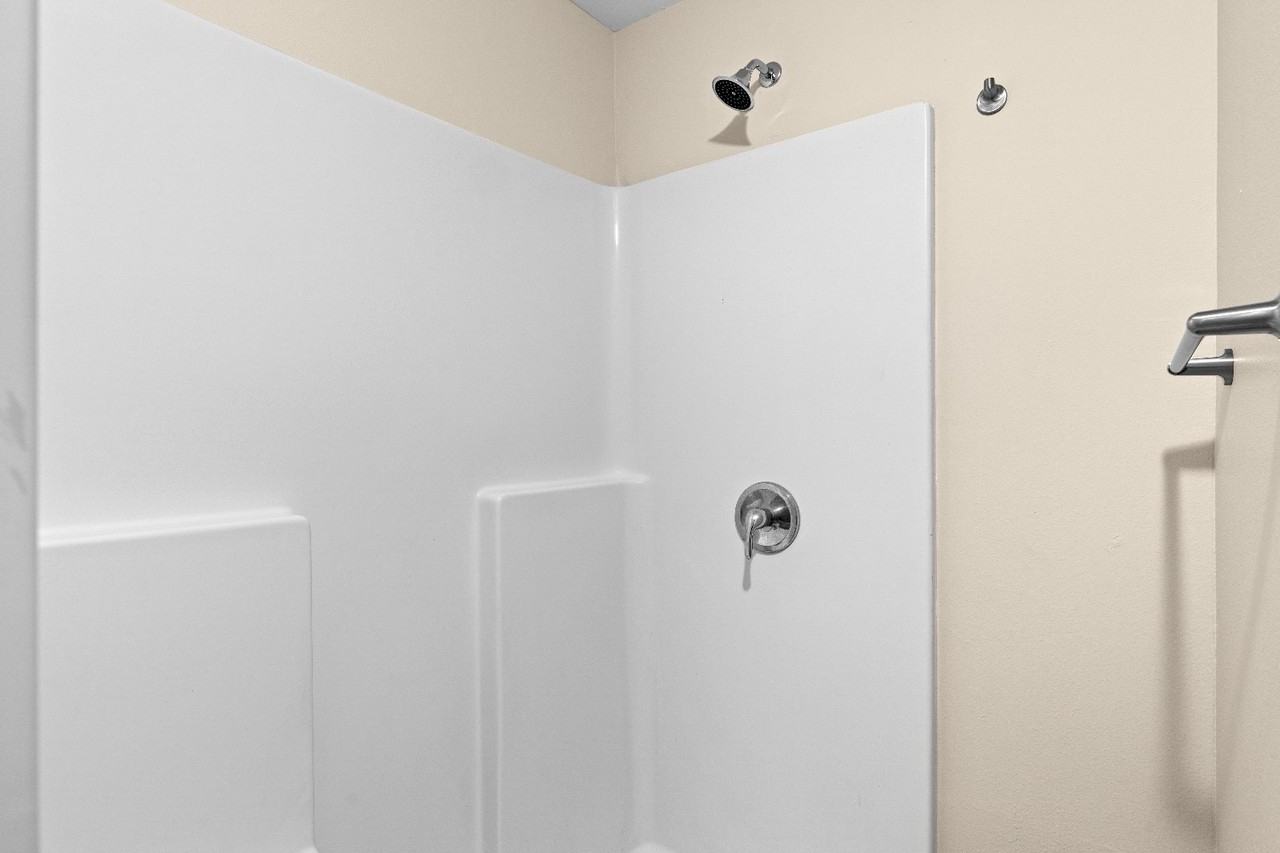 Portside Apartments - Photo 2 of 26