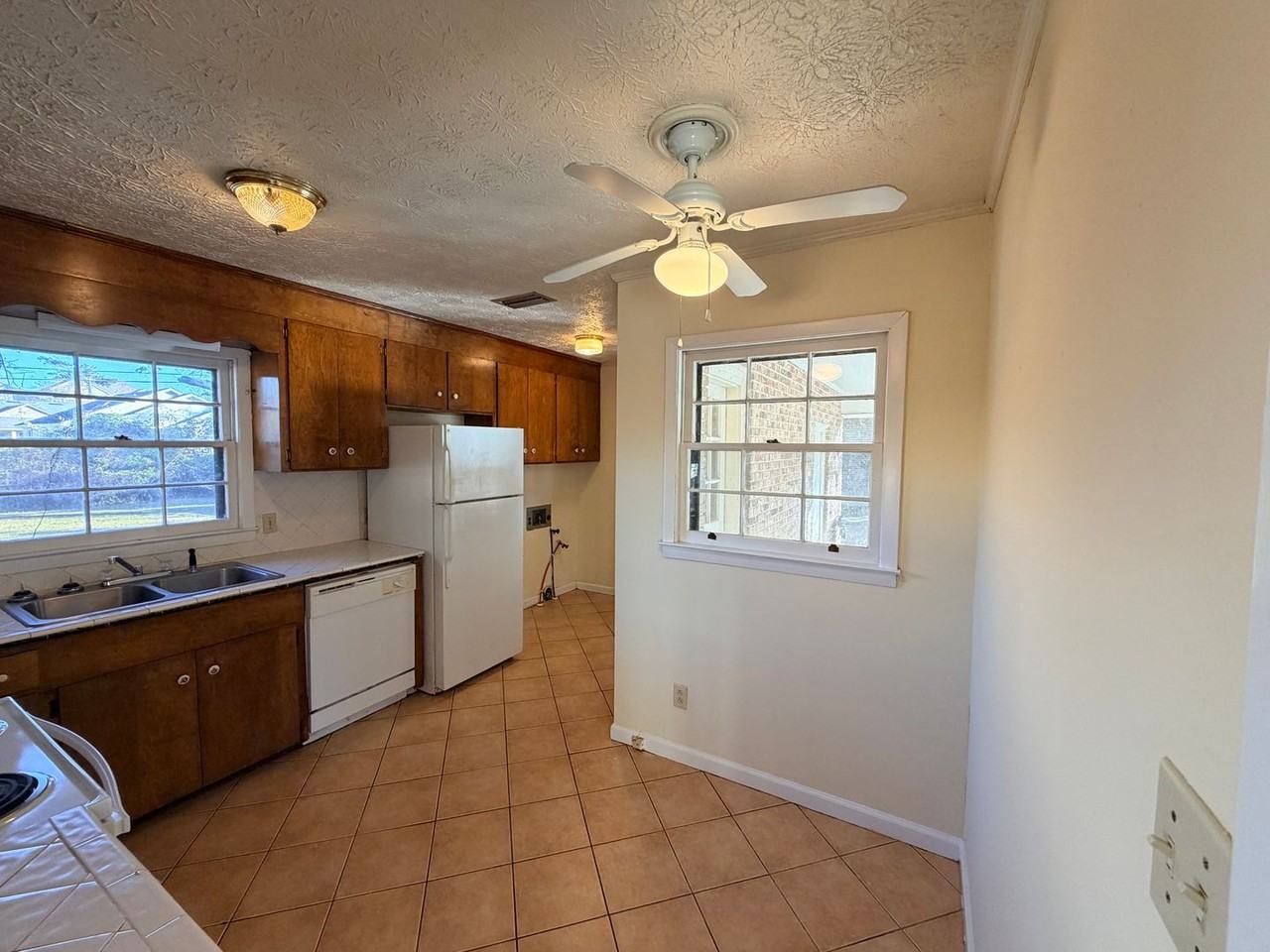 4112 Oak Dr - Photo 7 of 21