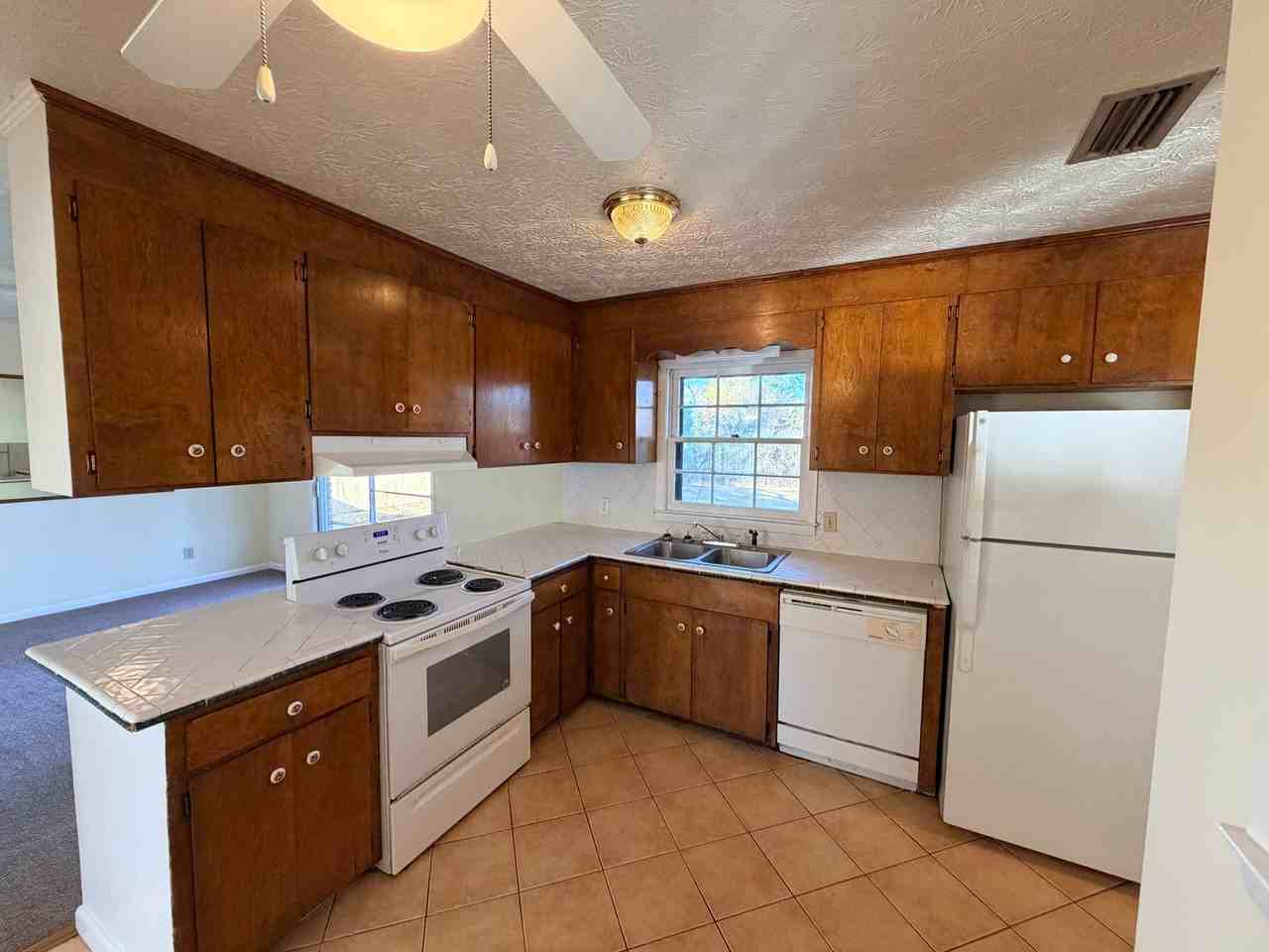 4112 Oak Dr - Photo 7 of 20