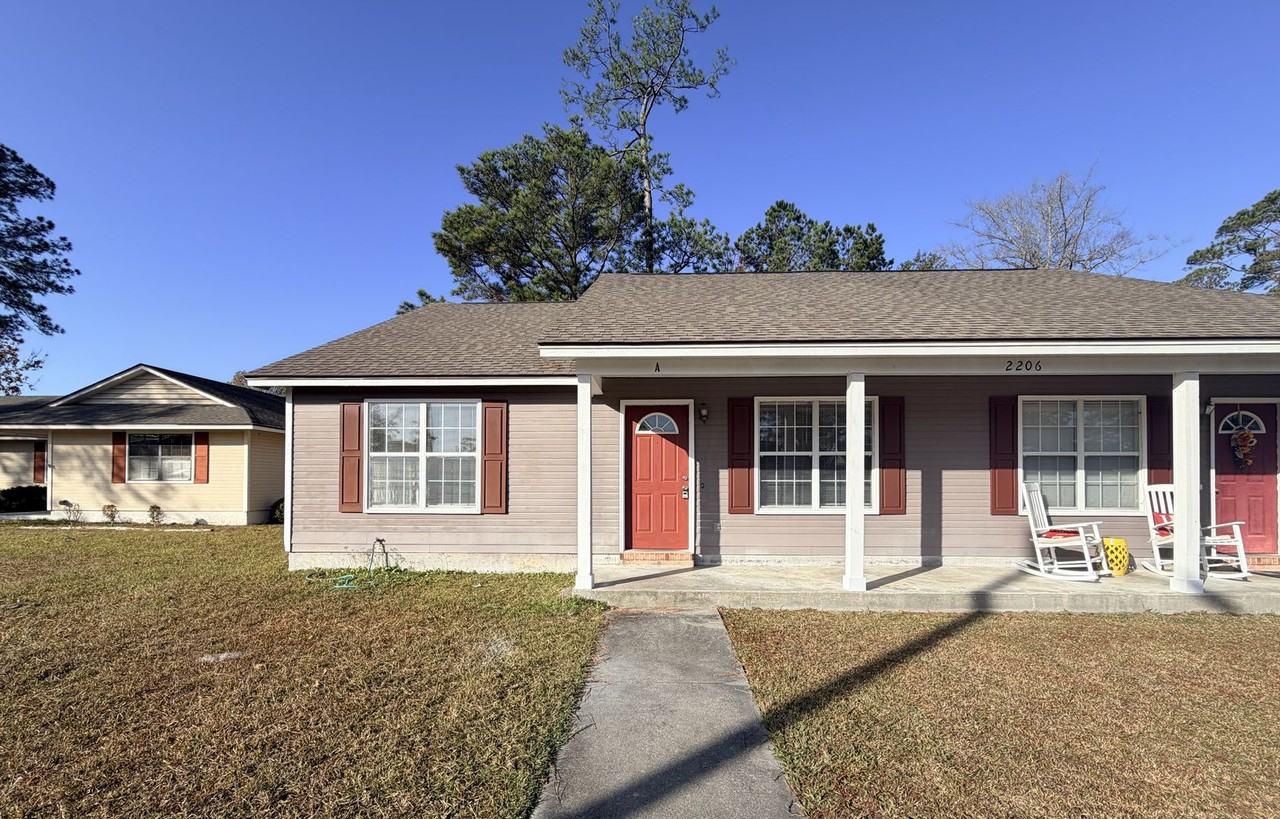 2206A Pulaski Cir - Photo 2 of 23