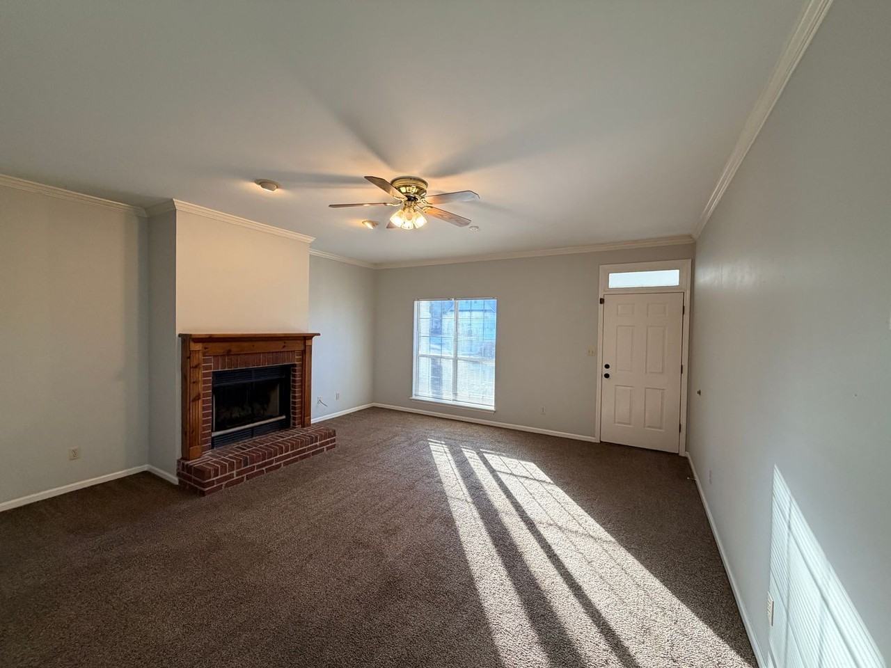 2207 N Toombs St - Photo 5 of 22