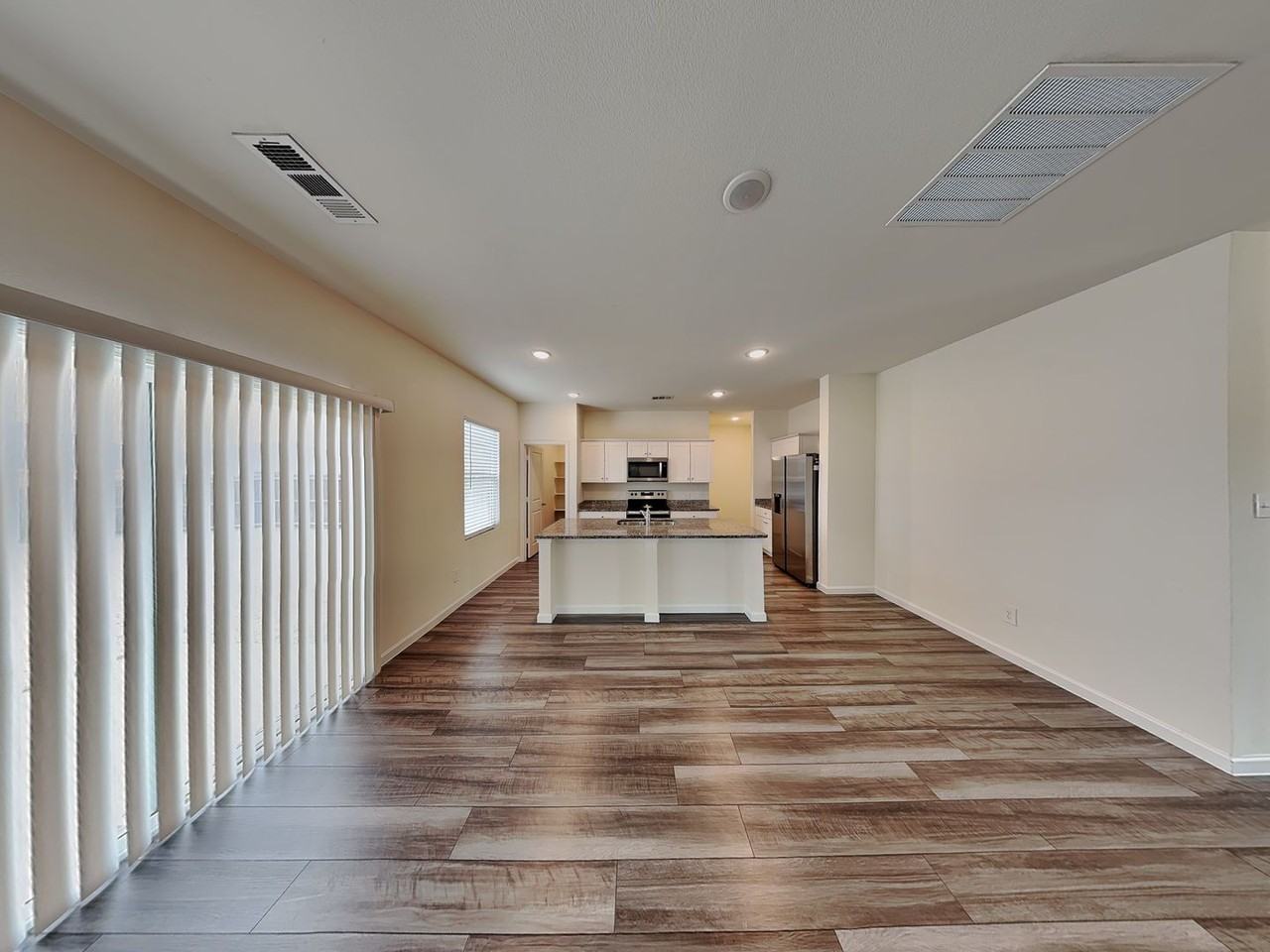 13228 Ridings Dr - Photo 4 of 23