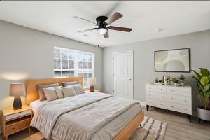 featured image of 520 E Pearl St