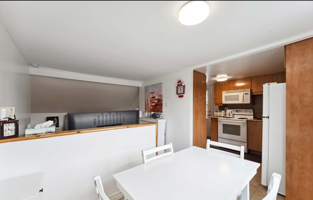 347 Shakespeare Street #B - Photo 7 of 11