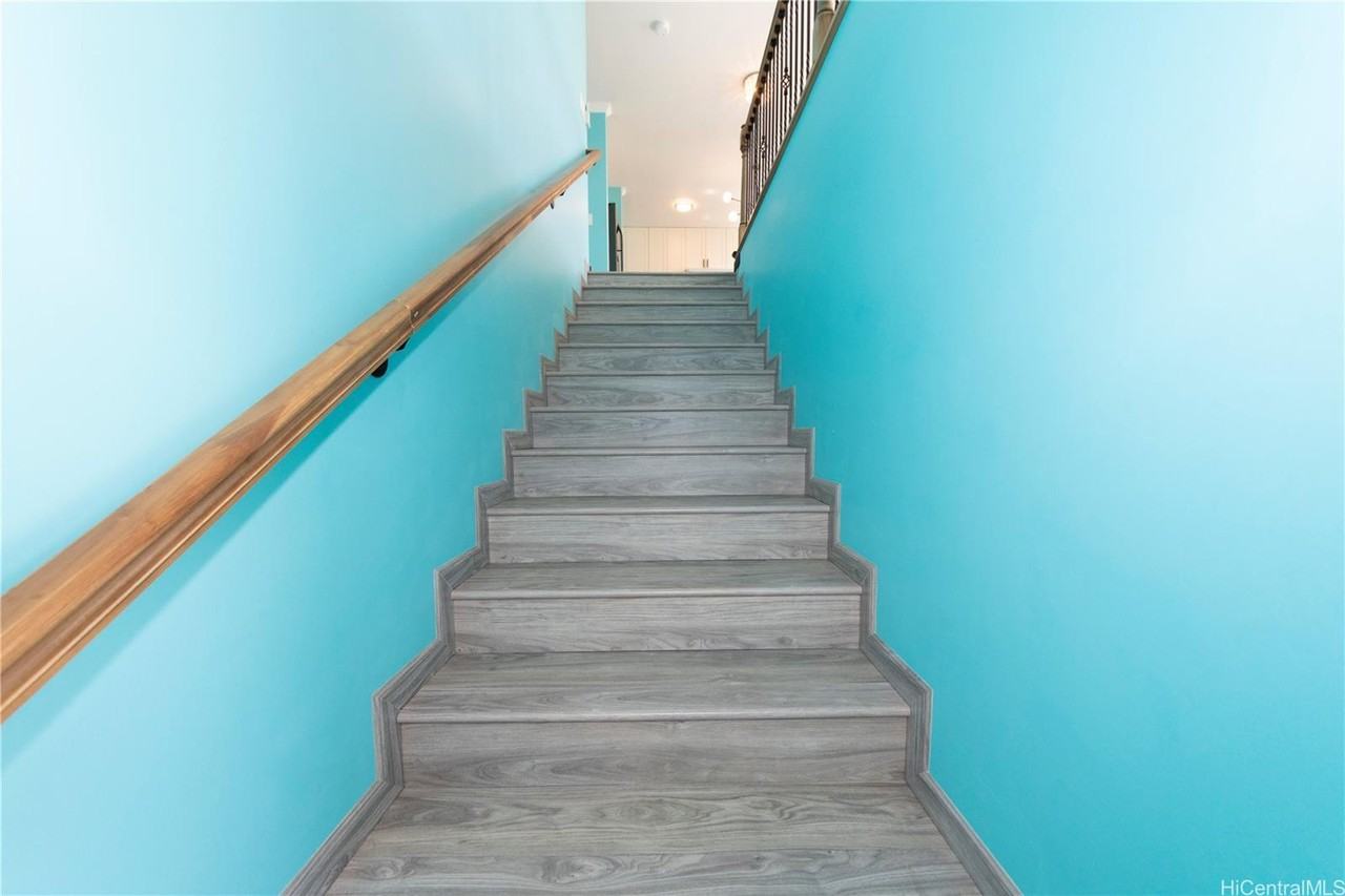 933 18th Ave - Photo 3 of 18