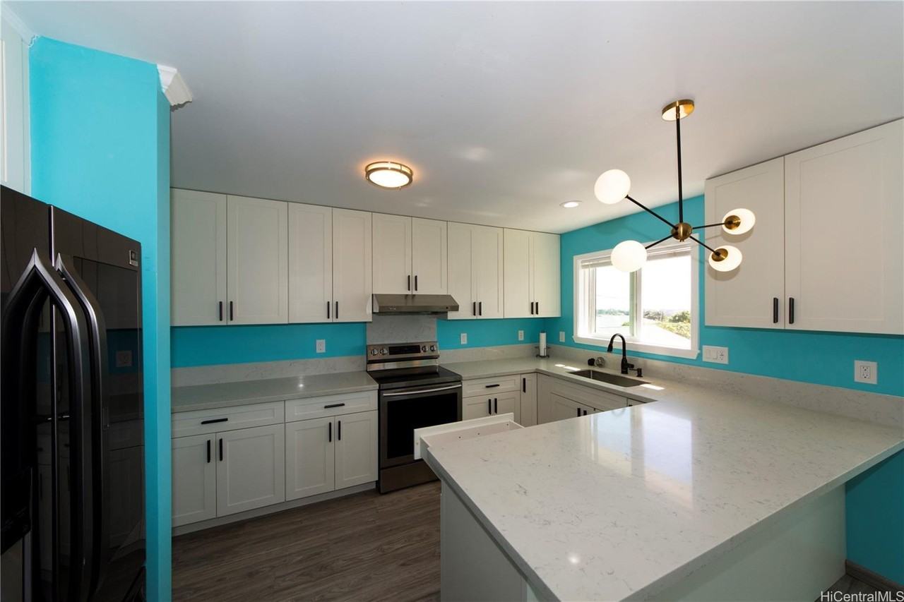 933 18th Ave - Photo 6 of 18