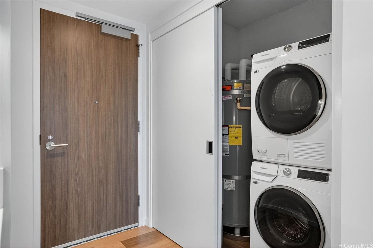 1500 Rycroft St #2403R - Photo 6 of 25