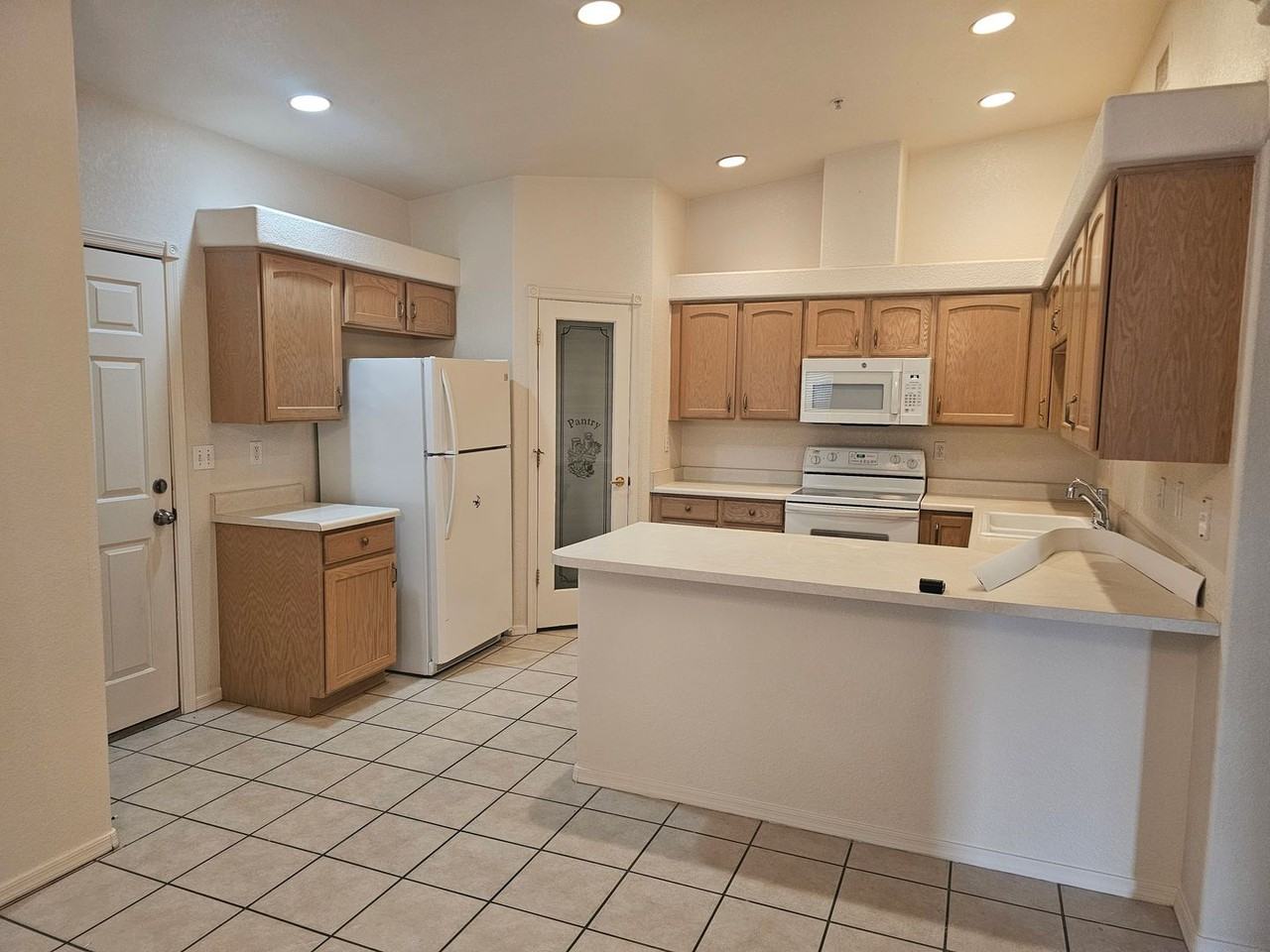 3390 Mockingbird Dr #102 - Photo 5 of 17