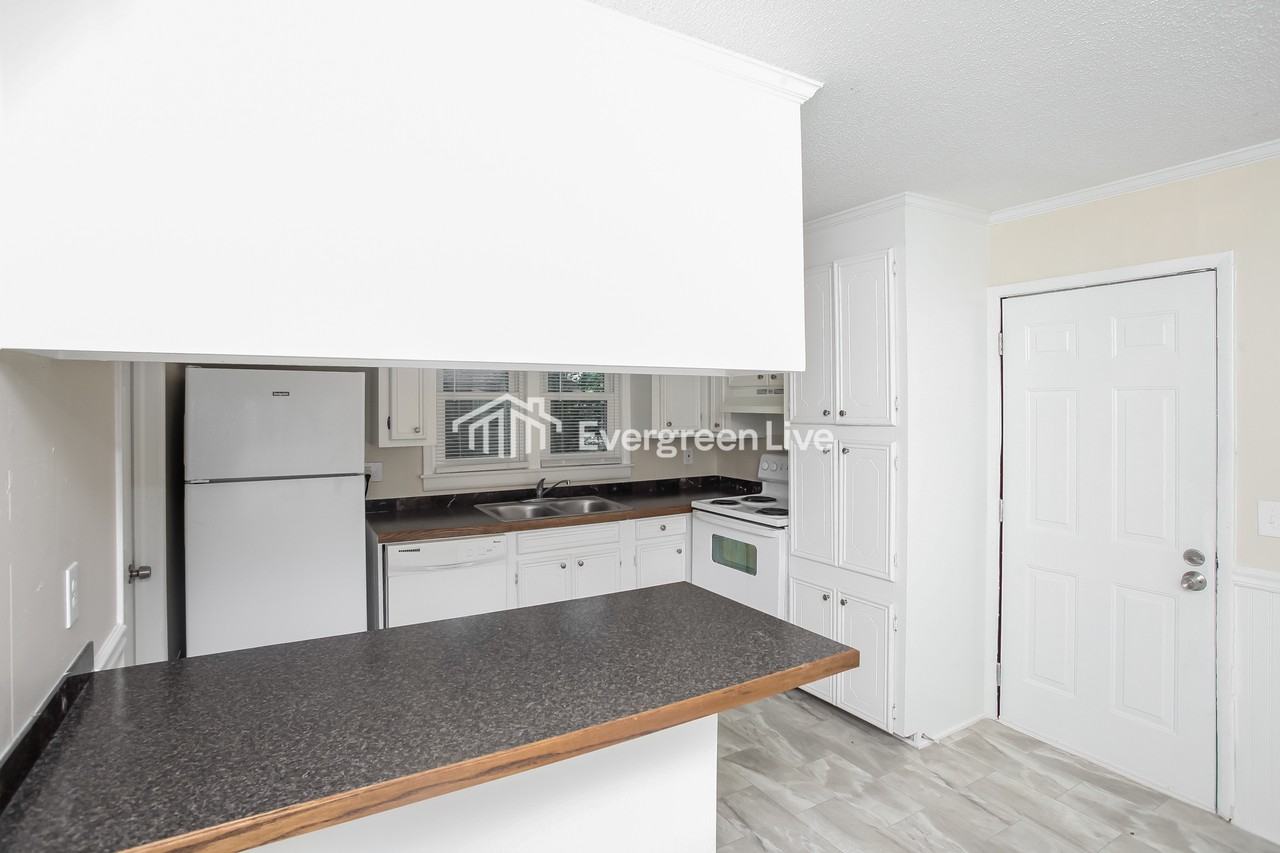 770 Delverton Rd - Photo 6 of 16