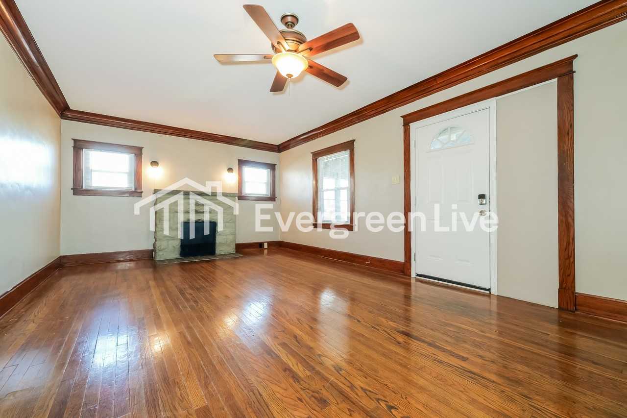 1420 S 33rd St - Photo 2 of 15