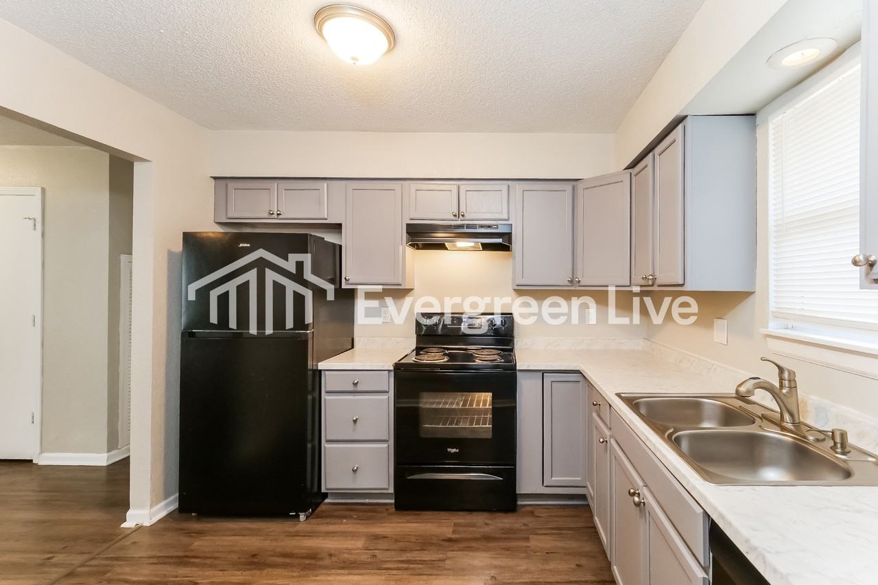 1109 Ne 9th Street Ter - Photo 7 of 16