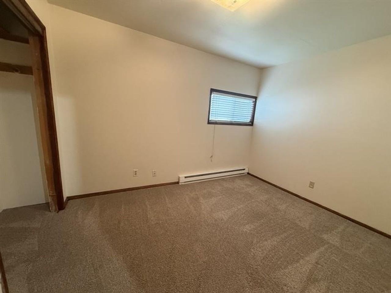 163 Ne Lincoln Ct - Photo 6 of 11