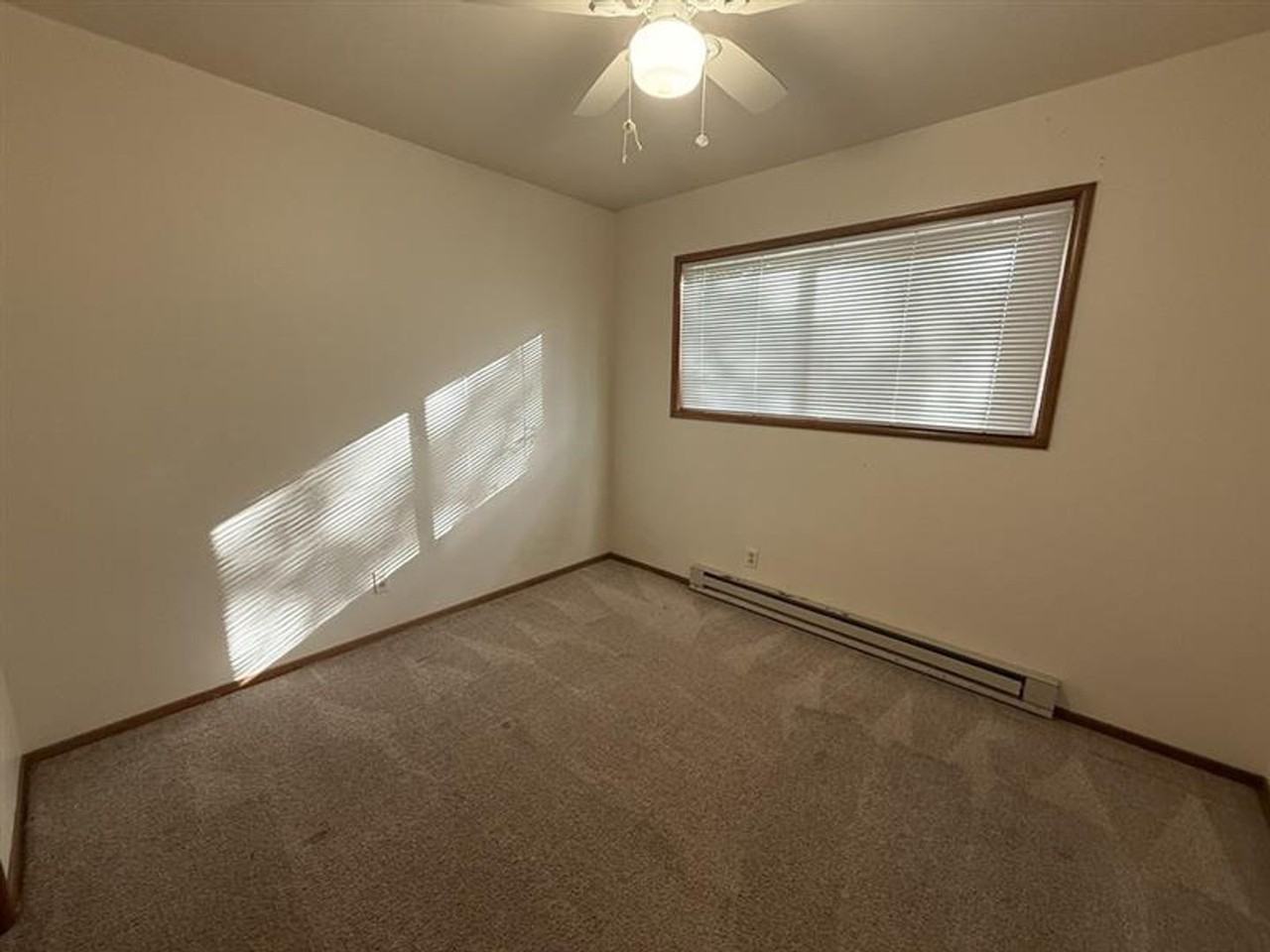 163 Ne Lincoln Ct - Photo 7 of 11