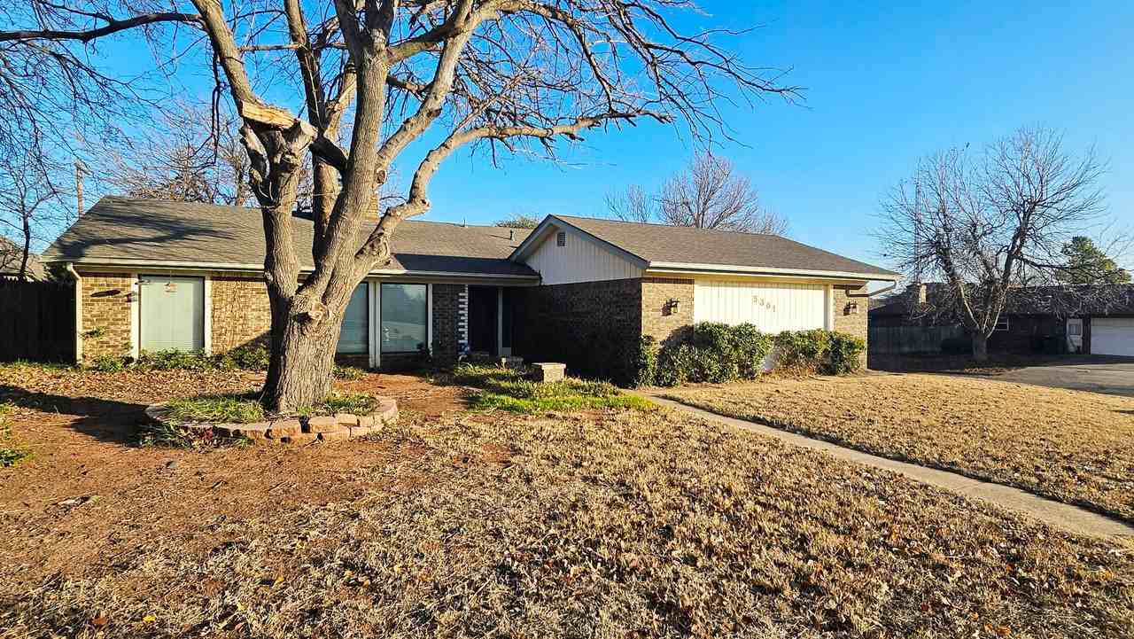 5301 Nw 115th St - Photo 2 of 43