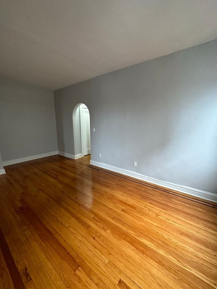 Palisades Towers - Photo 7 of 39