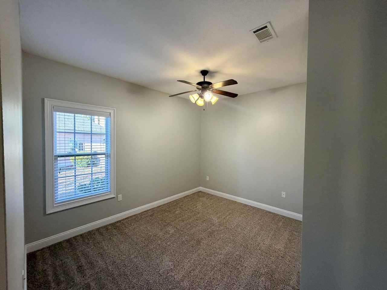 3927 Sierra Ct - Photo 5 of 35