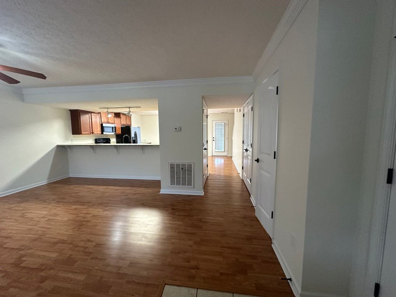 12 Lawton Cir - Photo 3 of 24