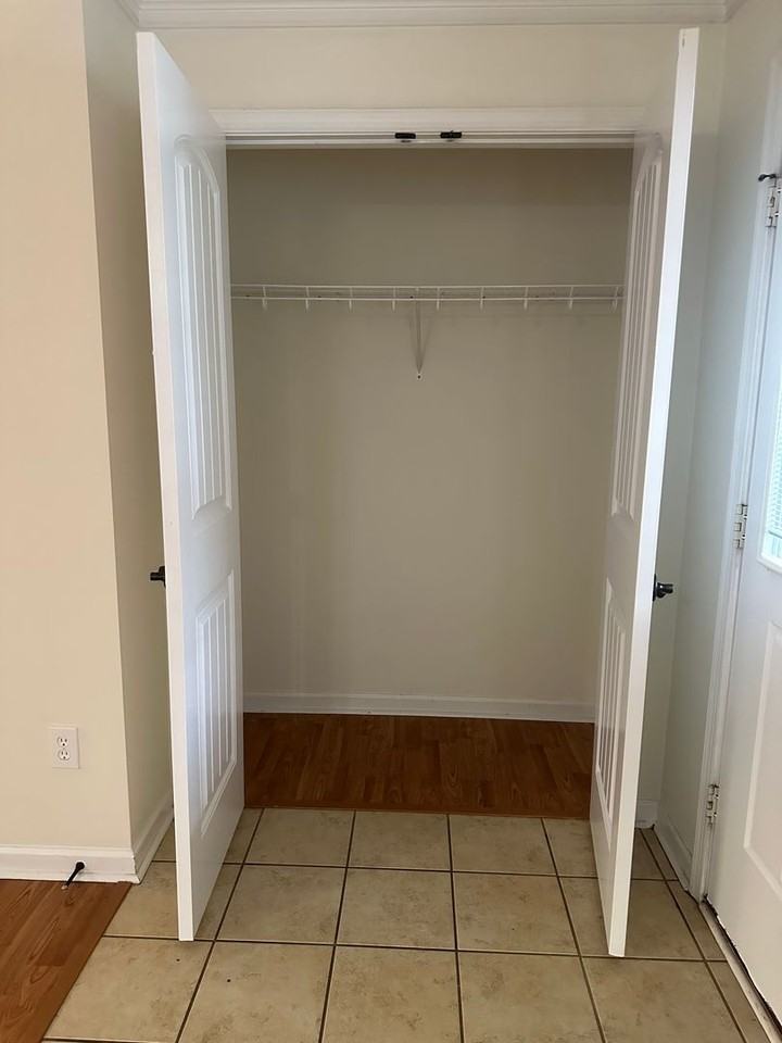 12 Lawton Cir - Photo 4 of 24