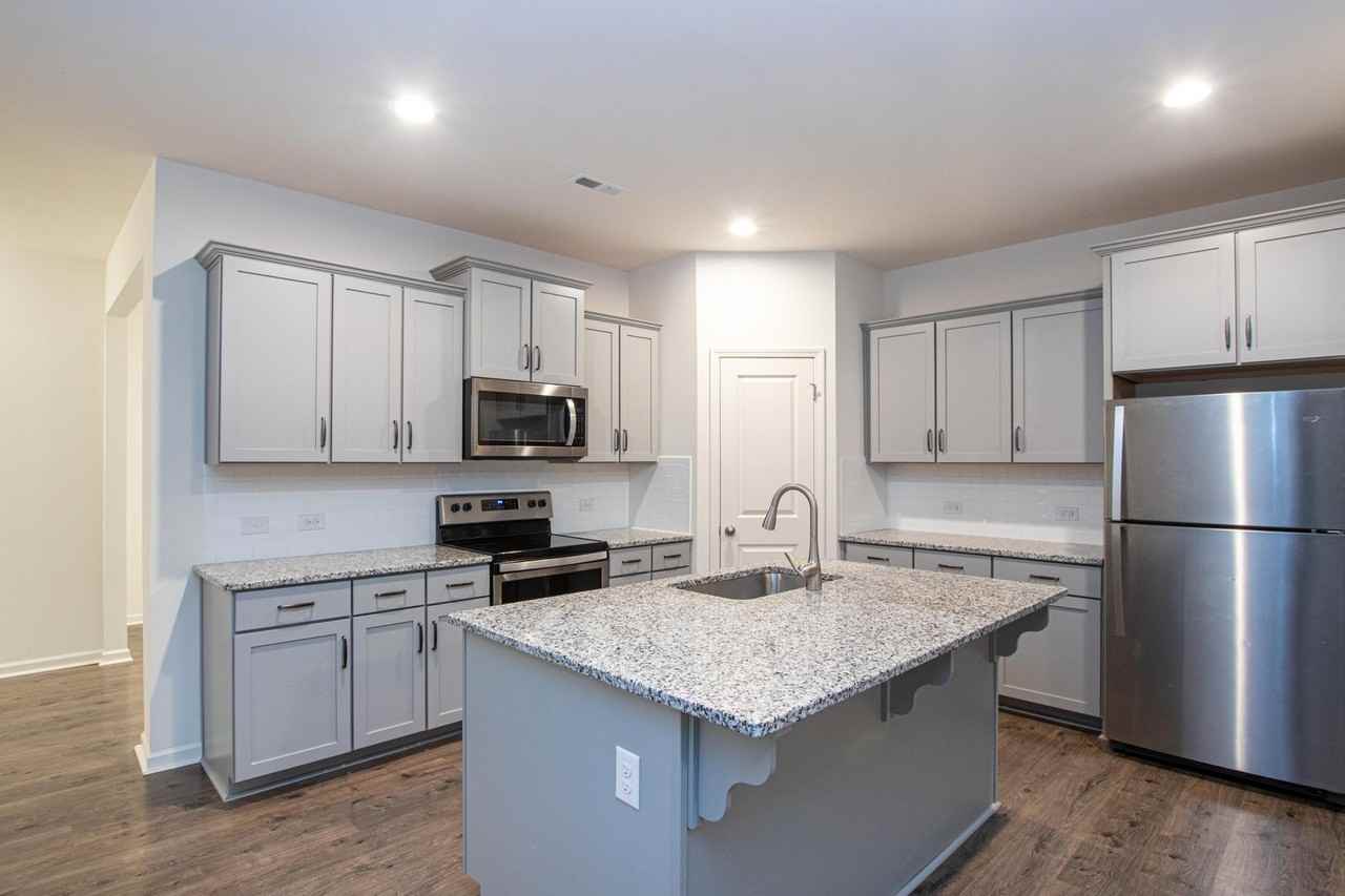 2505 Bonterra Blvd - Photo 7 of 20