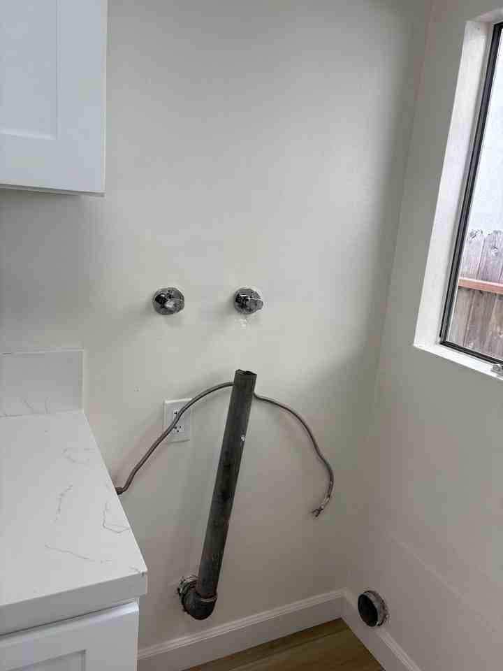 1212 Huntington St - Photo 7 of 23