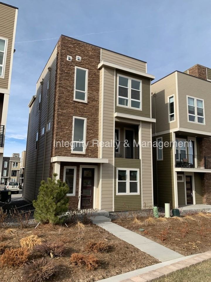 3598 Cerf Way - Photo 2 of 30