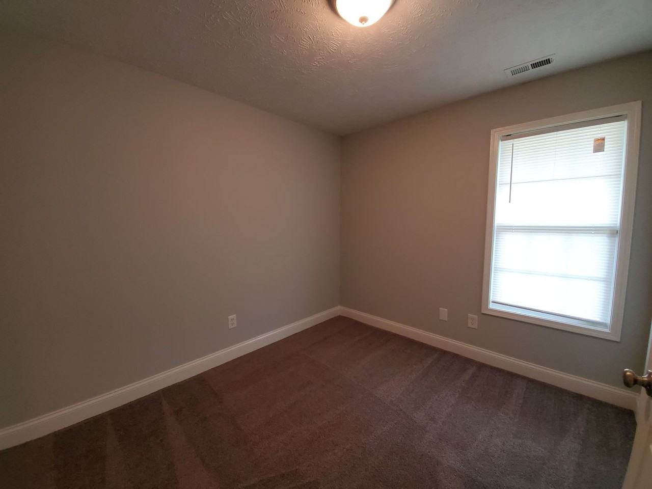 142 N Copper Creek Dr - Photo 6 of 36