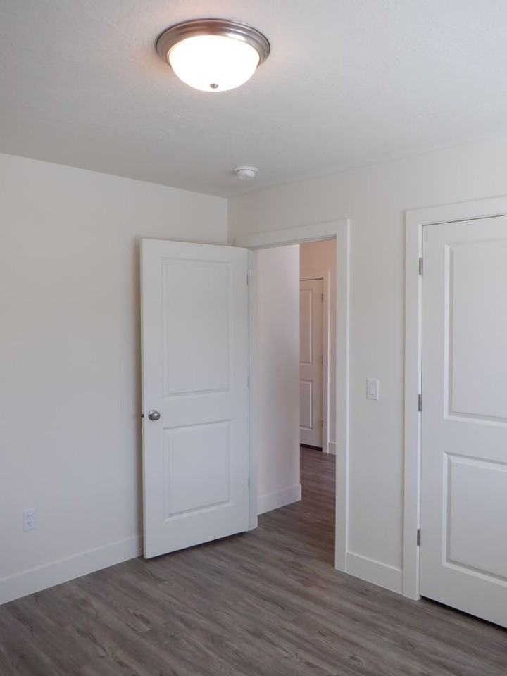 907 Ironwood Cir - Photo 3 of 19