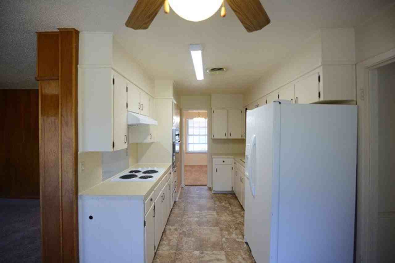 713 Ridge St - Photo 5 of 21