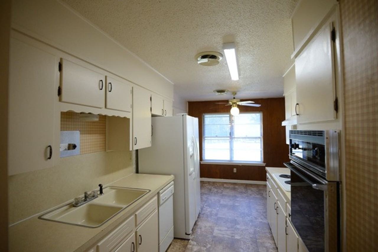 713 Ridge St - Photo 7 of 21