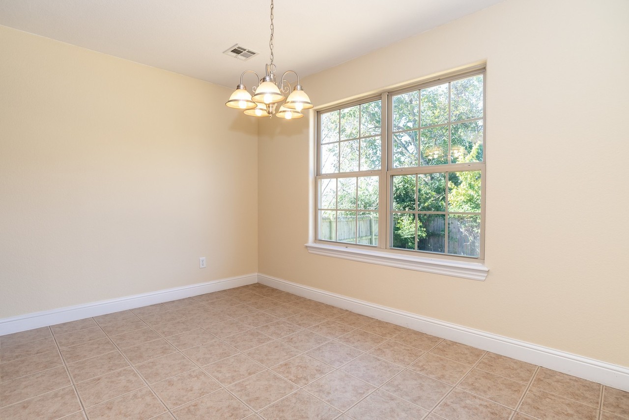 2804 S C St - Photo 6 of 15