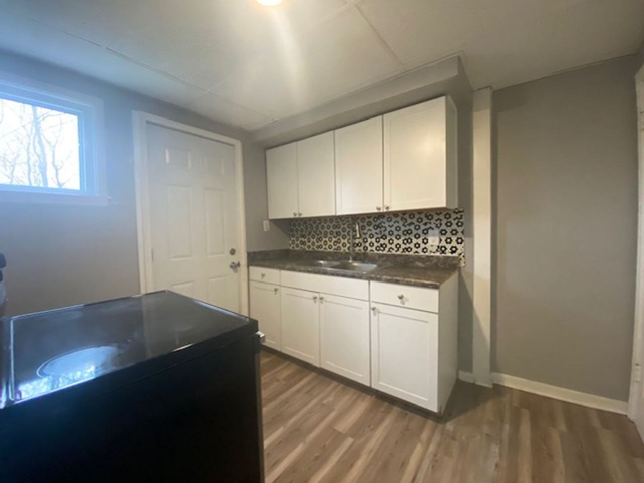 1262 Cedarview Dr E - Photo 4 of 17