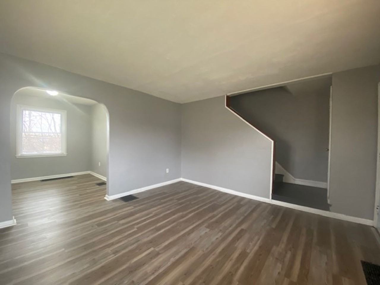 1262 Cedarview Dr E - Photo 6 of 17