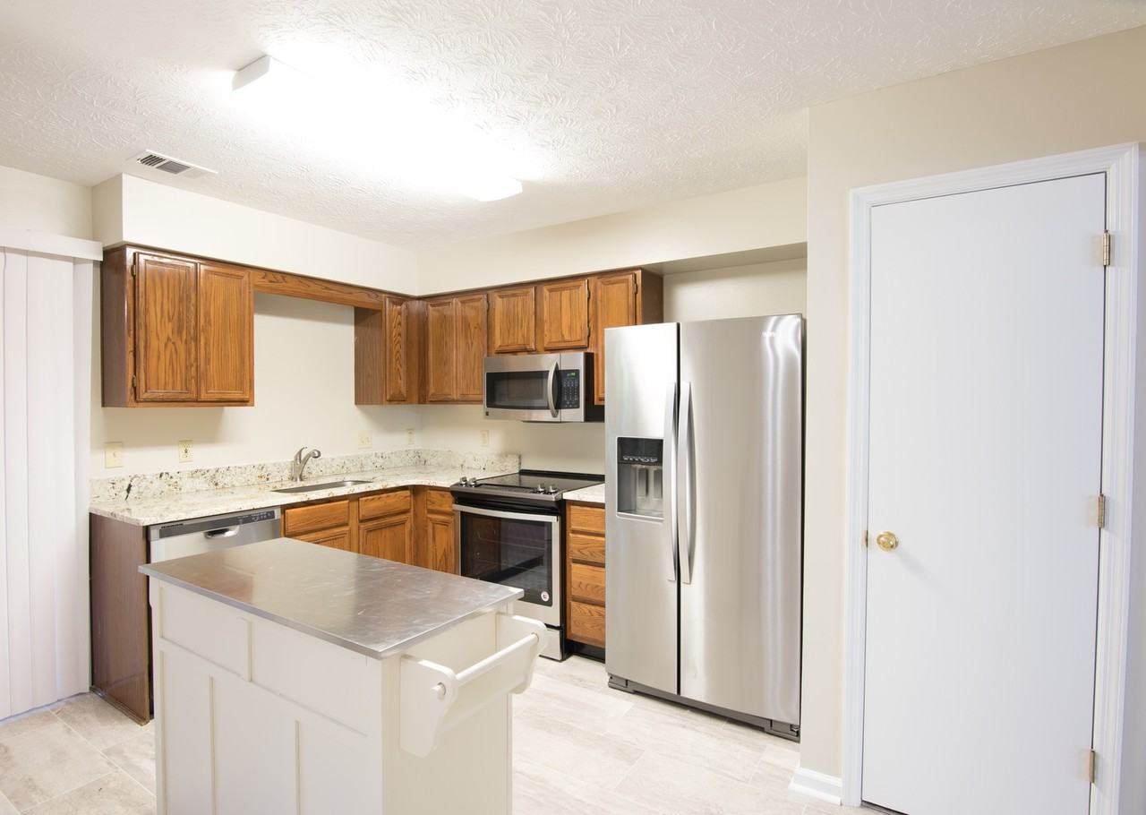 1124 Chinook St - Photo 4 of 16