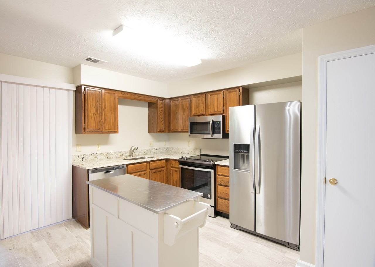 1124 Chinook St - Photo 6 of 16