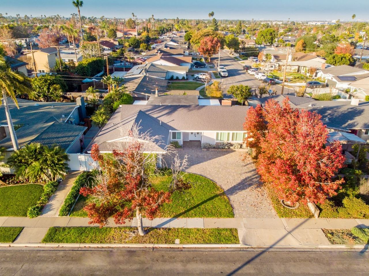 1628 Minorca Dr - Photo 2 of 45