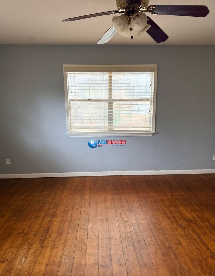 5721 Williams Rd - Photo 3 of 12