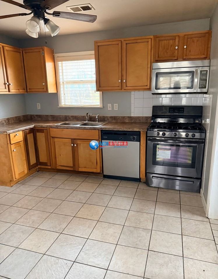 5721 Williams Rd - Photo 6 of 12