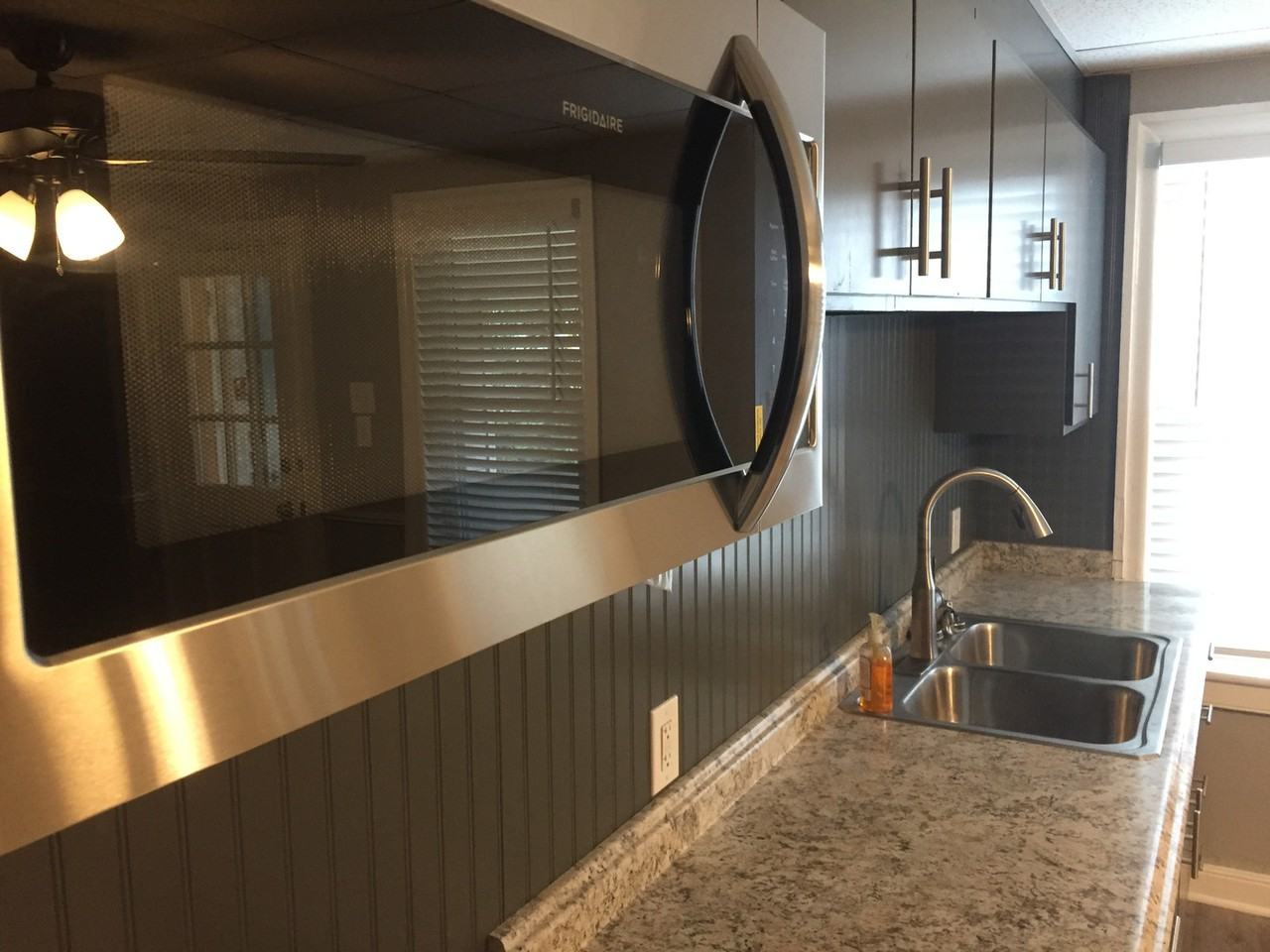 9 W Main St - Photo 3 of 25