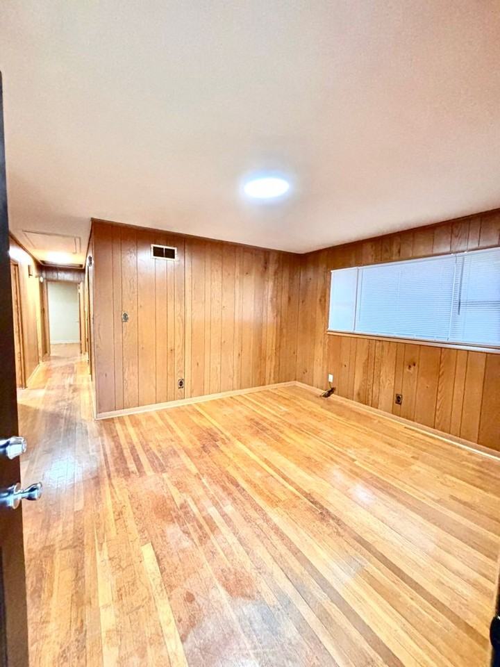 732 Crest Dr - Photo 5 of 11