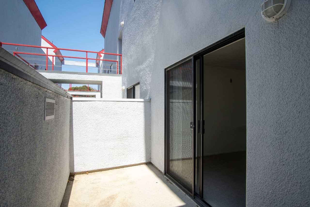 11575 Missouri Ave #1 - Photo 2 of 11