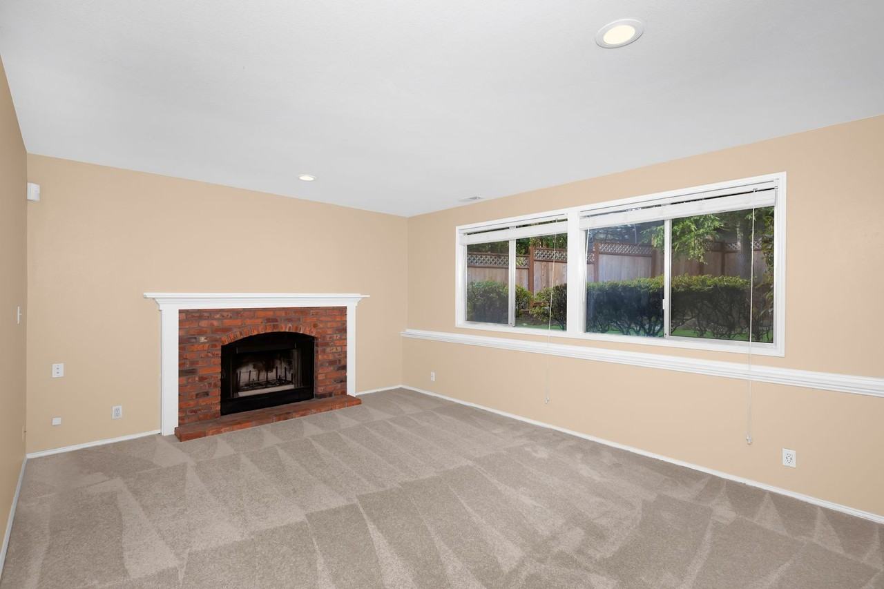 23551 Ne 29th St - Photo 6 of 16