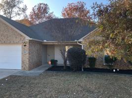 featured image of 327 Autumn Dr